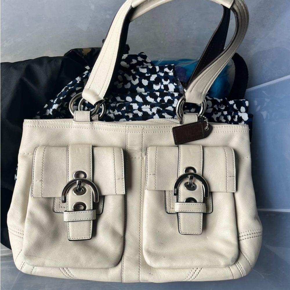Coach Vintage Cream Leather Soho’ Double Buckle Bag